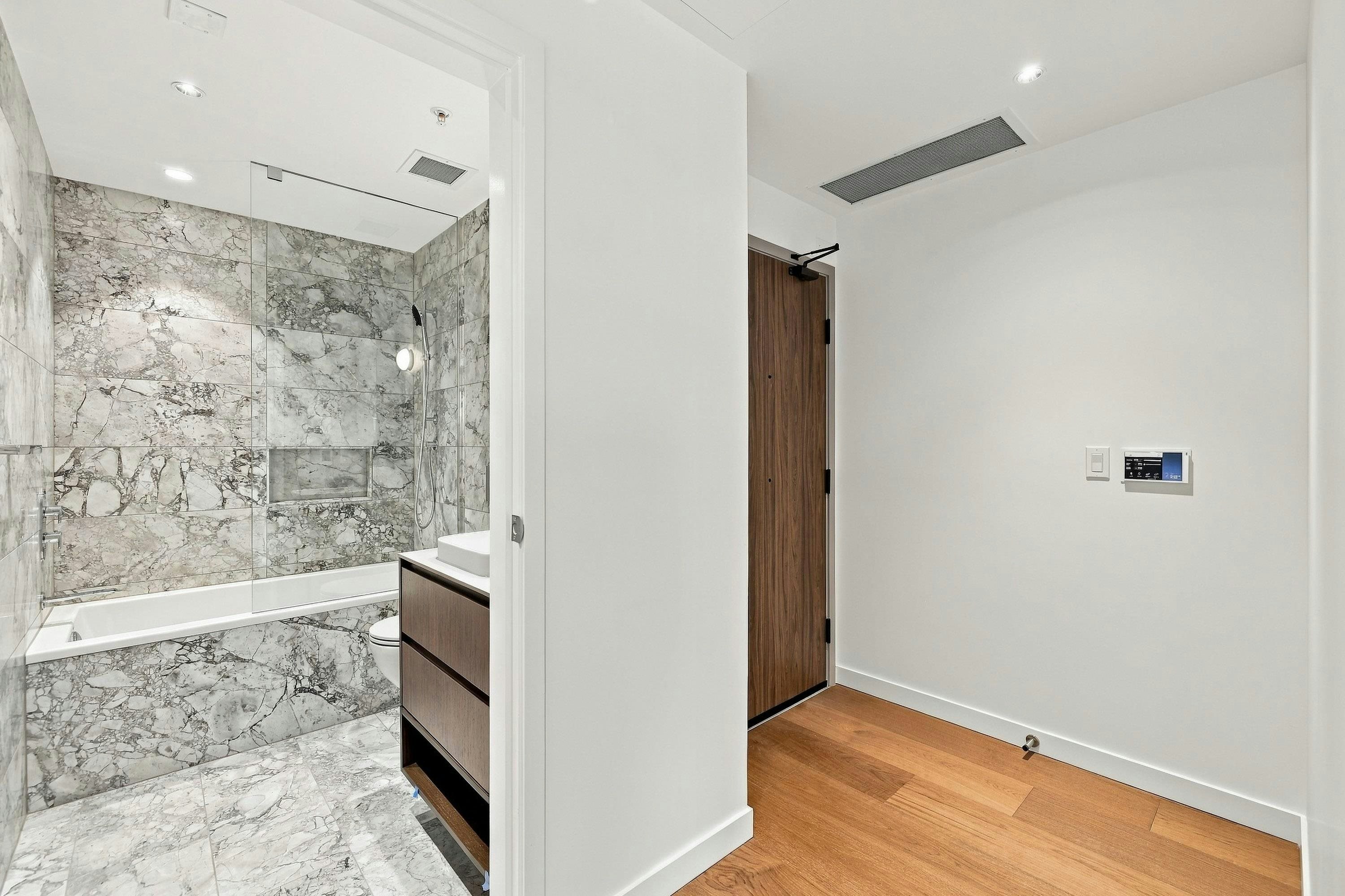3303-1277 Hornby Street, Vancouver, BC, V6Z 1W2 - 11