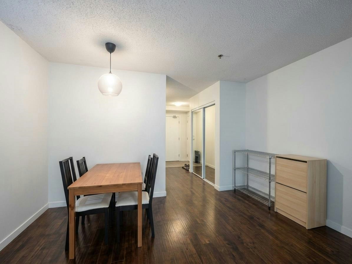203-3720 W 8th Avenue, Vancouver, BC, V6R 1Z3 - 4