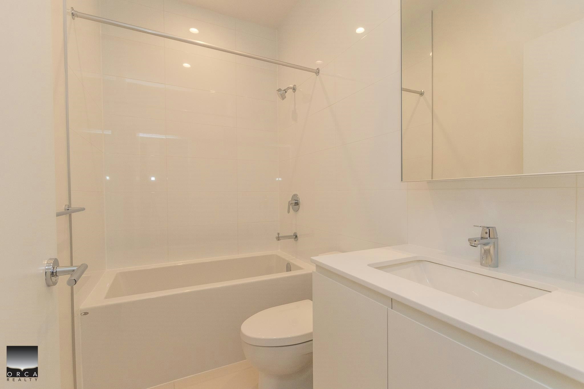 4211-3833 Evergreen Place, Burnaby, BC, V3J 0M2 - 11