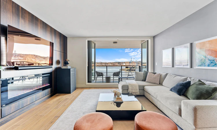 TH509-210 Salter Street