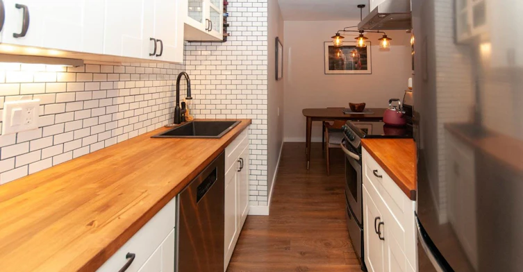 210-120 E 4th, North Vancouver, BC, V7L 1H6