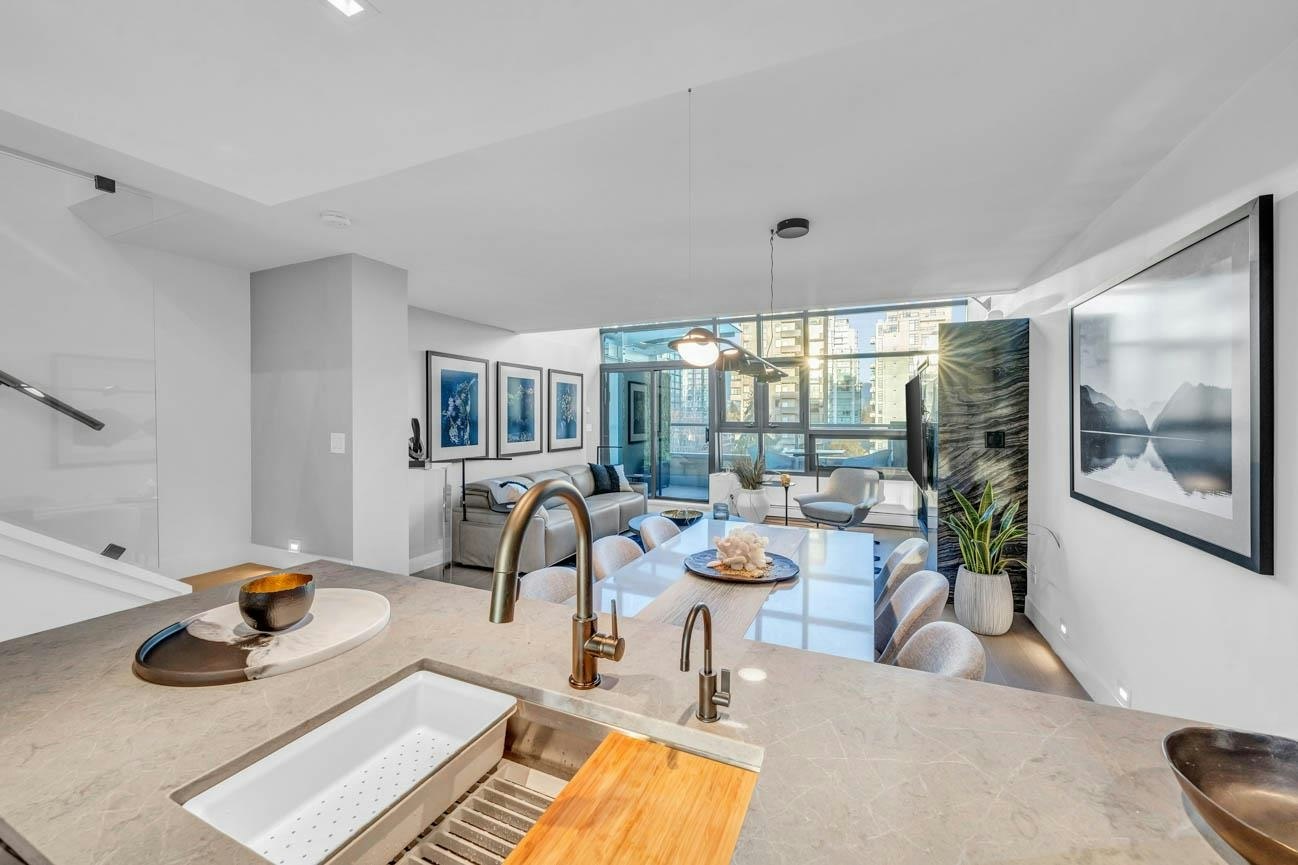 PH5-1688 Robson Street, Vancouver, BC, V6G 1C7 - 7