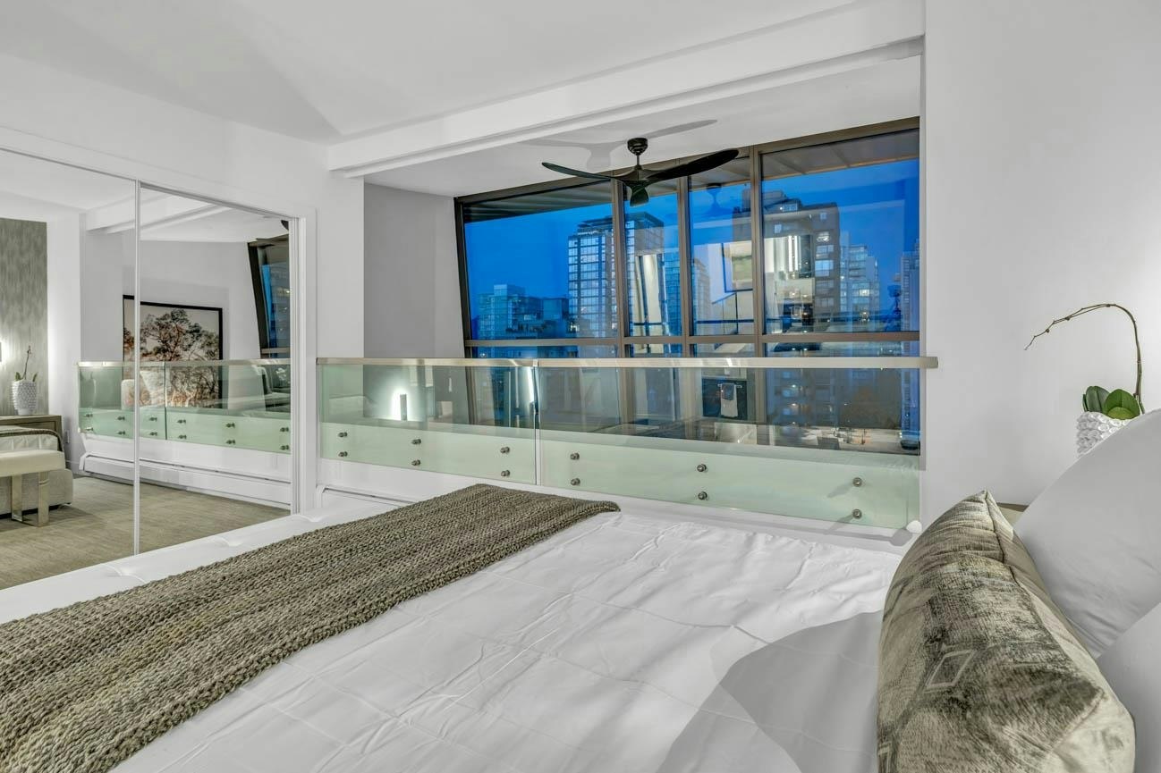 PH5-1688 Robson Street, Vancouver, BC, V6G 1C7 - 36