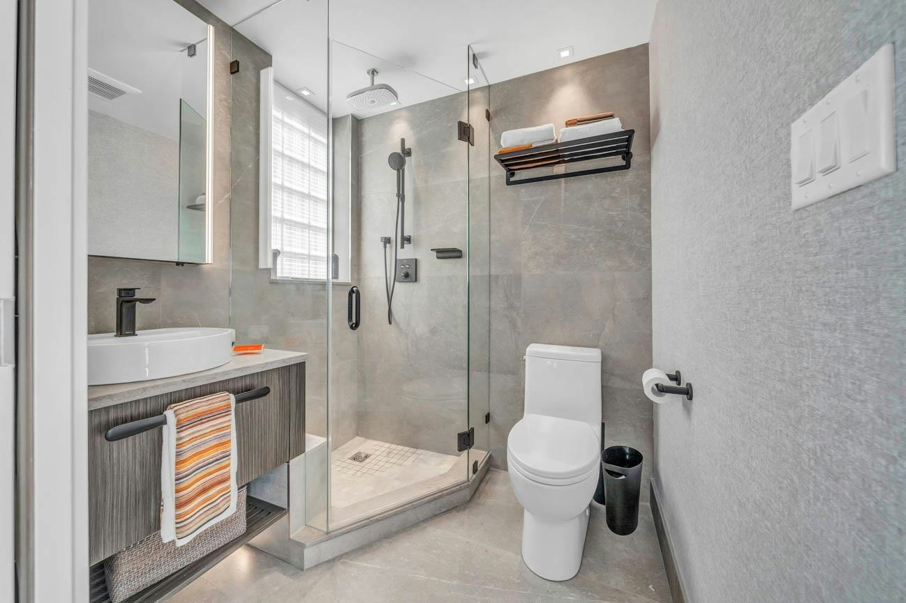 PH5-1688 Robson Street, Vancouver, BC, V6G 1C7 - 23