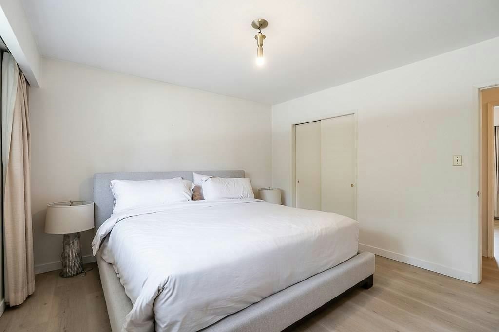8140 Hunter Street, Burnaby, BC, V5A 2B9 - 12