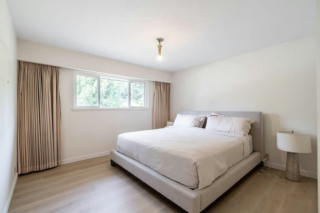 8140 Hunter Street, Burnaby, BC, V5A 2B9 - 11