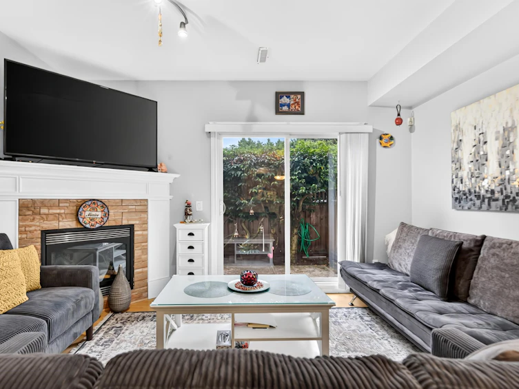 1-11331 Cambie Road, Richmond, BC, V6X 1L3 - 11