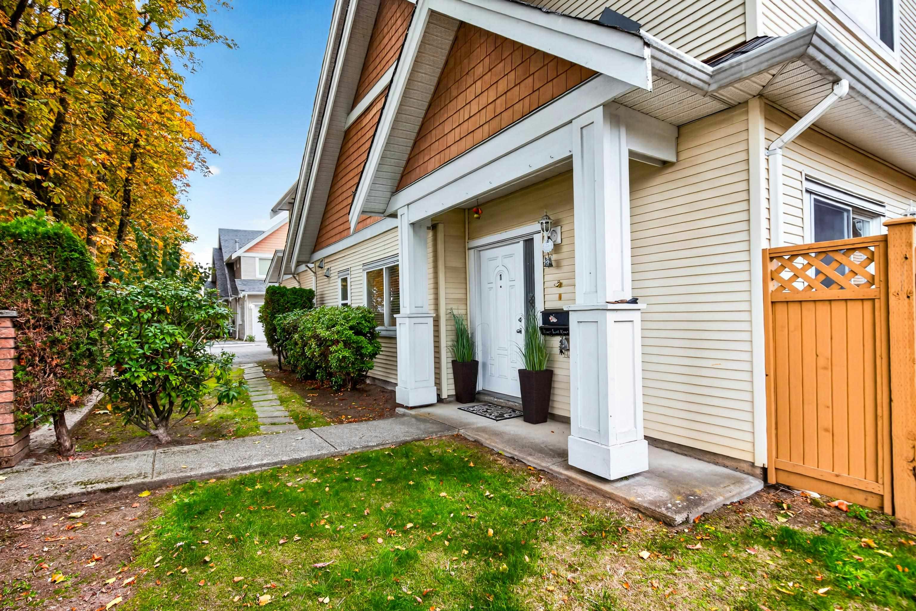 1-11331 Cambie Road - 3