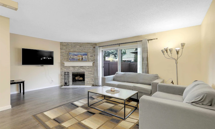 227-9460 Prince Charles Boulevard