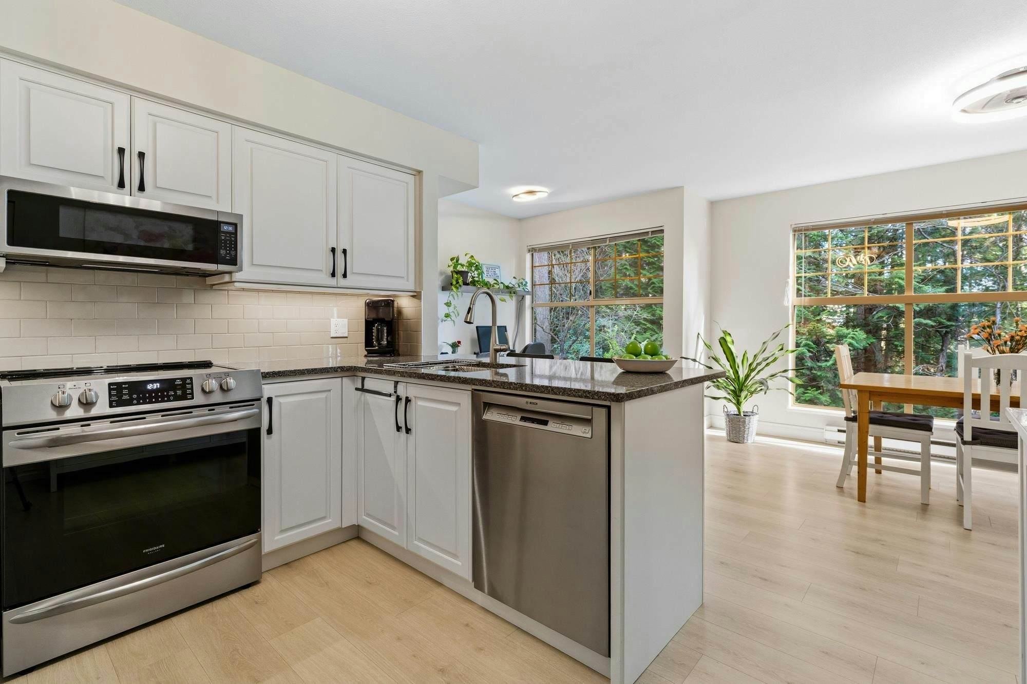 201-180 Ravine Drive, Port Moody, BC, V3H 4Z3 - 6