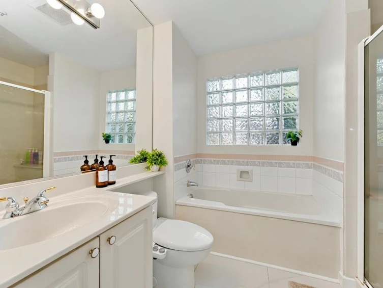 308-1150 Lynn Valley Road, North Vancouver, BC, V7J 1Z9 - 17