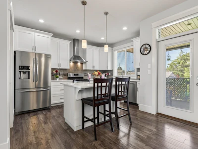 3-10166 Williams Road - 3