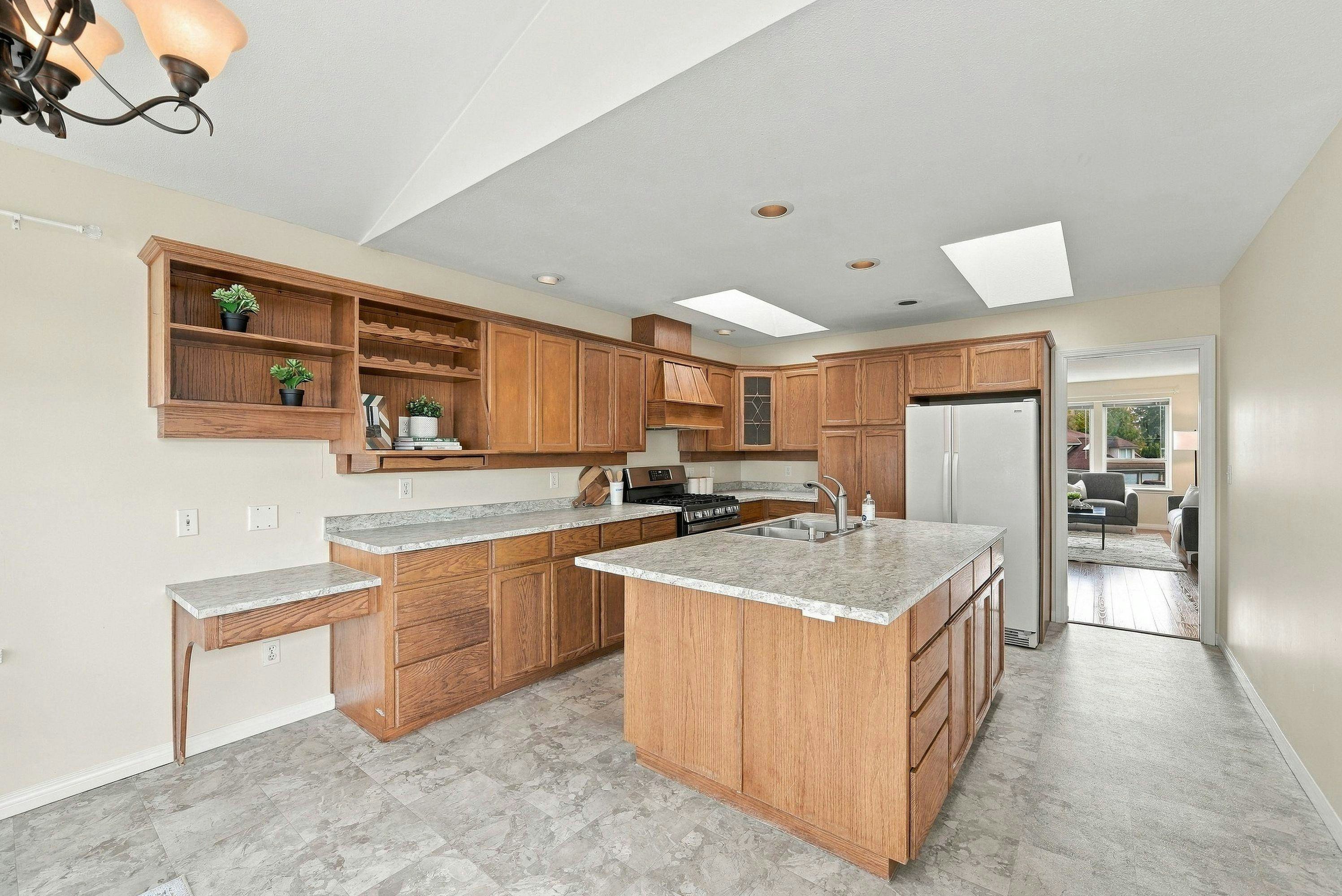 6375 187a Street, Surrey, BC, V3S 7W2 - 8