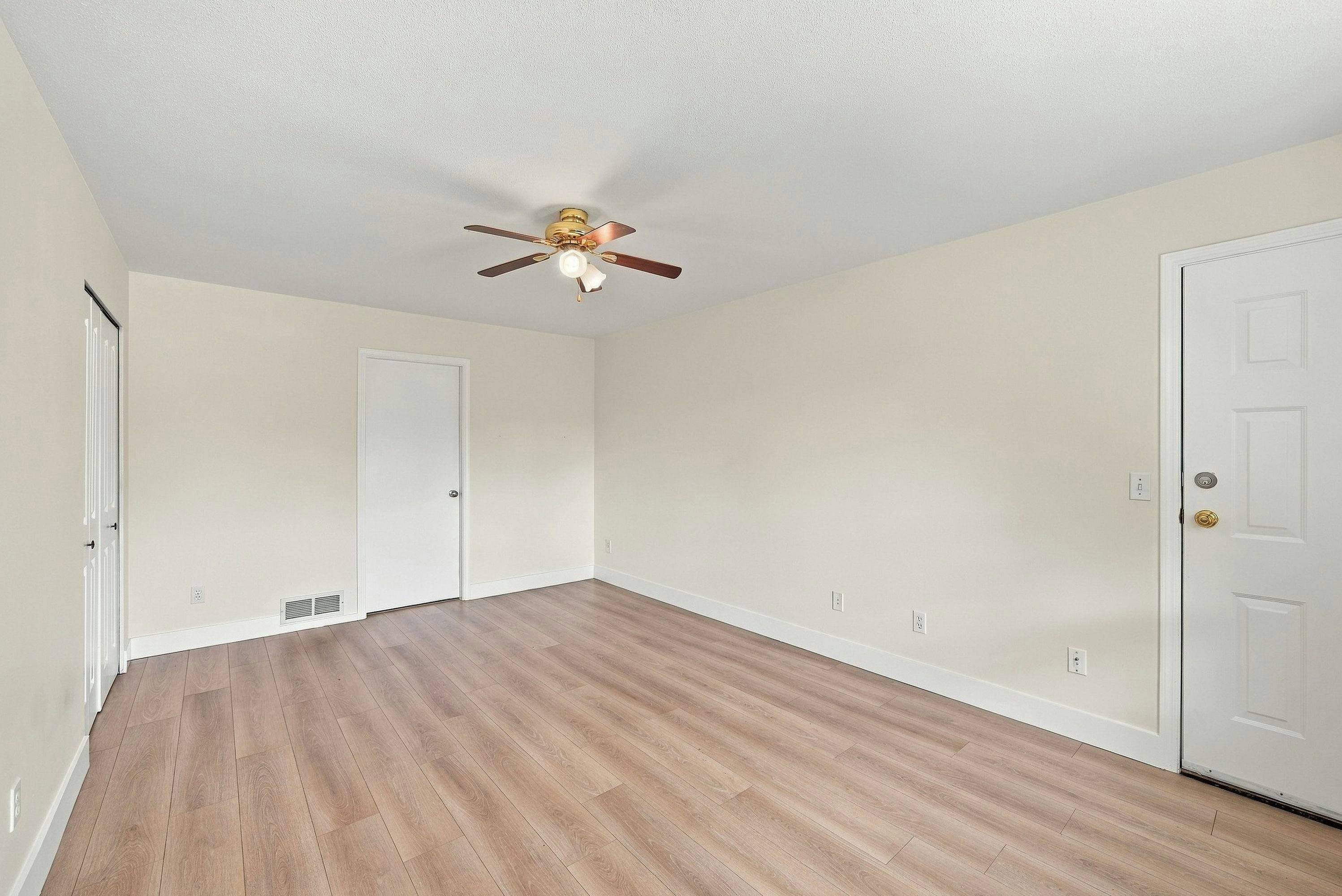 6375 187a Street, Surrey, BC, V3S 7W2 - 13