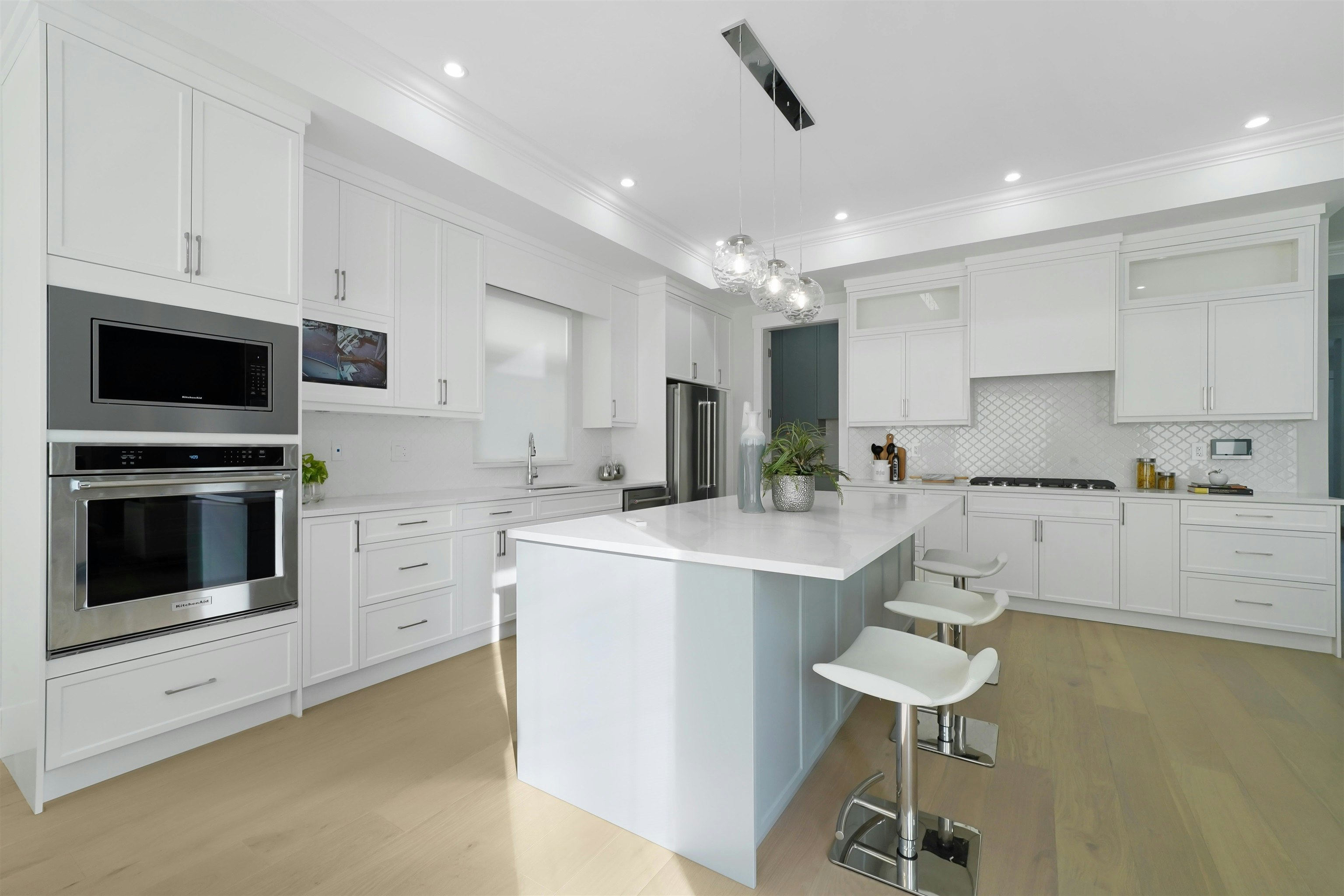 6927 205 Street, Langley, BC, V2Y 1R2