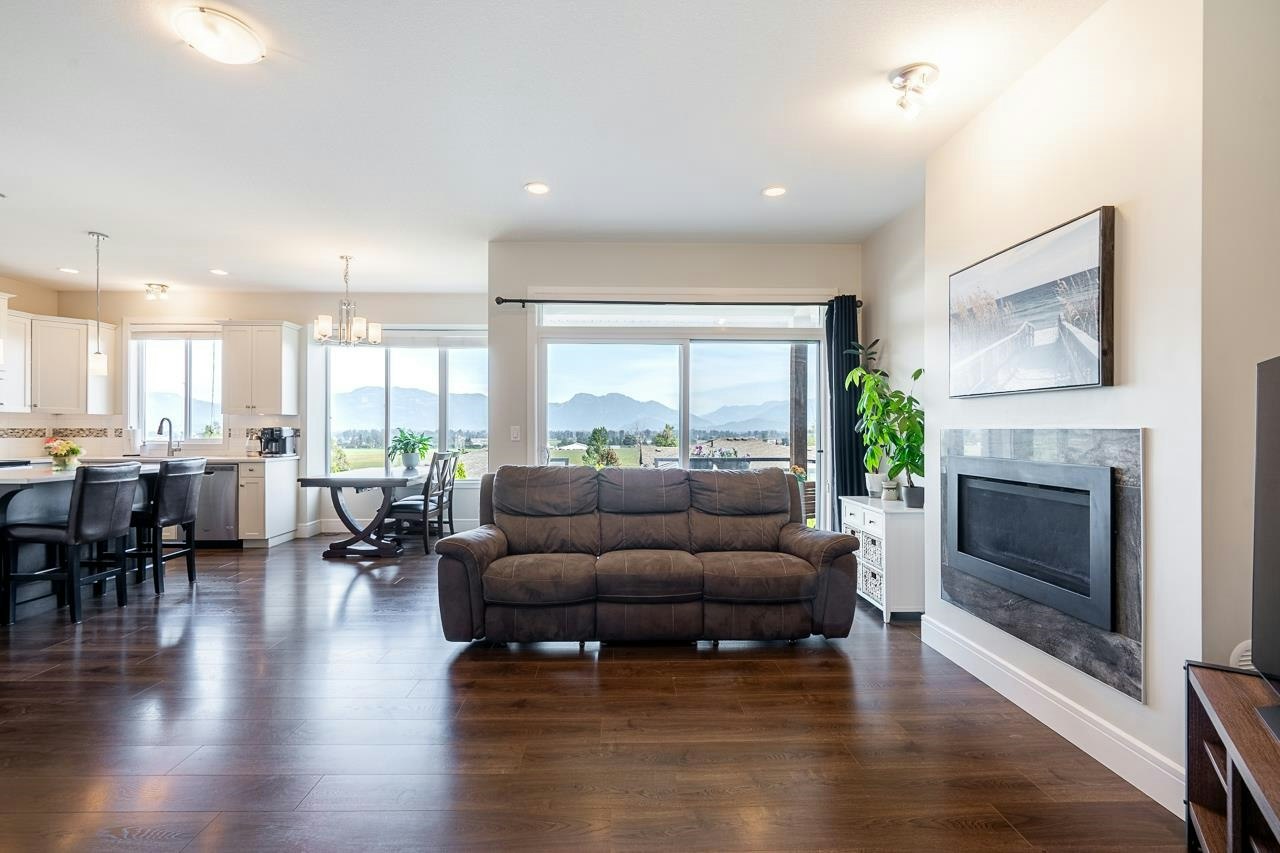 2-50634 Ledgestone Place, Chilliwack, BC, V2P 0E7 - 7
