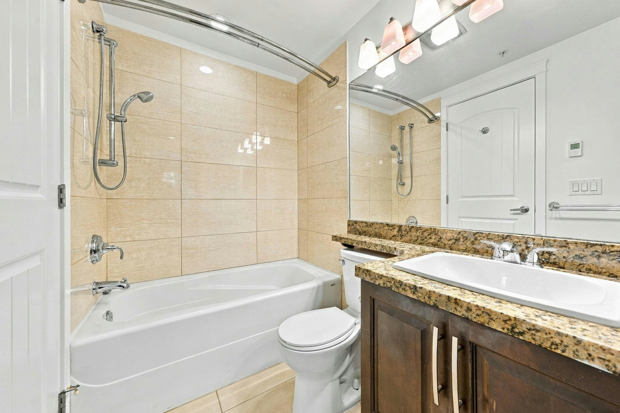 212-12525 190a Street, Pitt Meadows, BC, V3Y 0E1 - 23