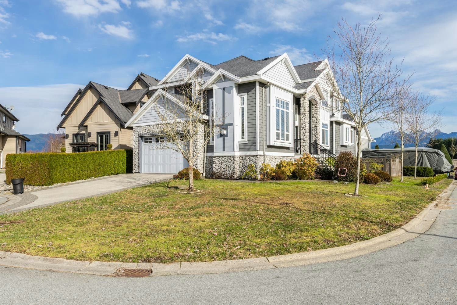 12493 Davenport Drive, Maple Ridge, BC, V2X 8X2