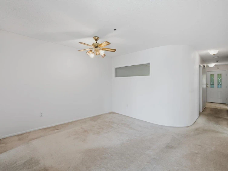 303-2250 SE Marine Drive, Vancouver, BC, V5P 2S2 - 11