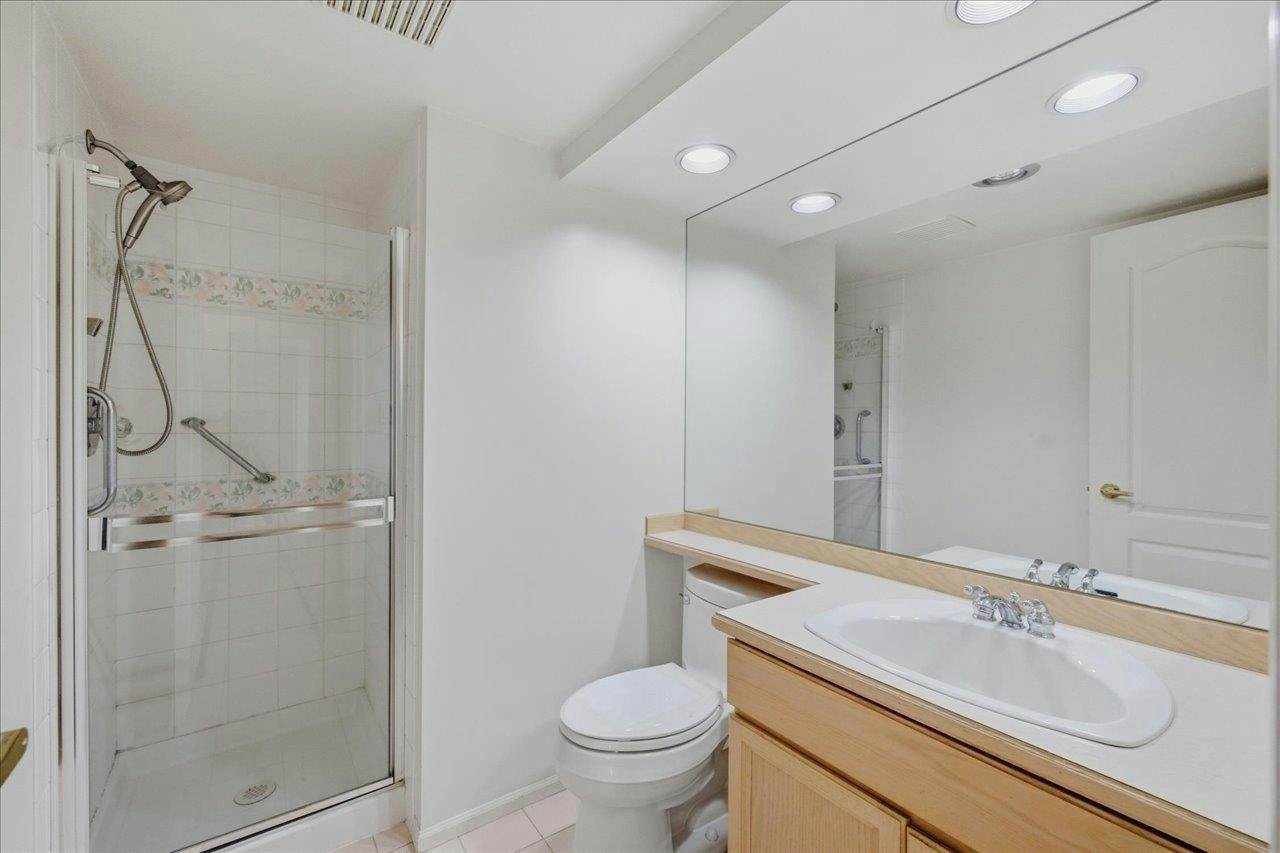 303-2250 SE Marine Drive, Vancouver, BC, V5P 2S2 - 27