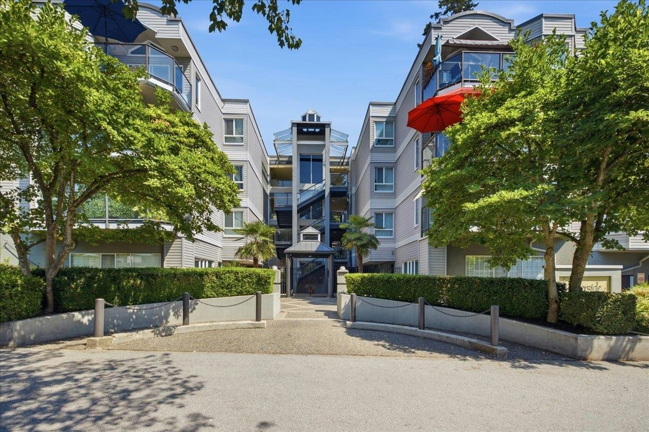 303-2250 SE Marine Drive, Vancouver, BC, V5P 2S2