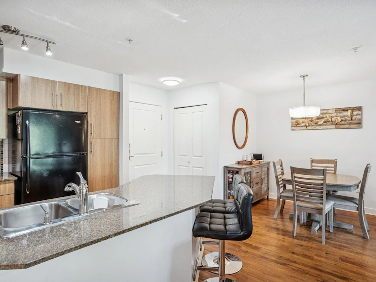 305-12020 207a Street, Maple Ridge, BC, V2X 8V2 - 14