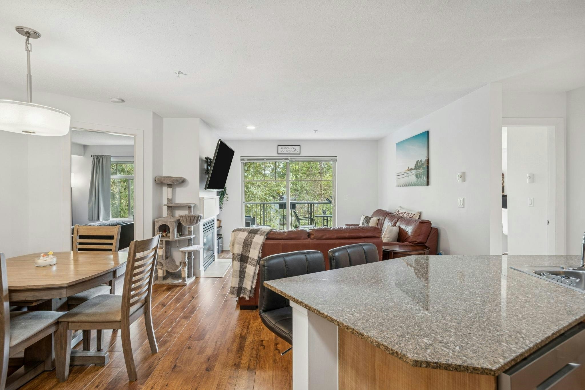 305-12020 207a Street, Maple Ridge, BC, V2X 8V2 - 7