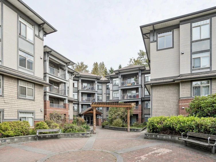 305-12020 207a Street, Maple Ridge, BC, V2X 8V2