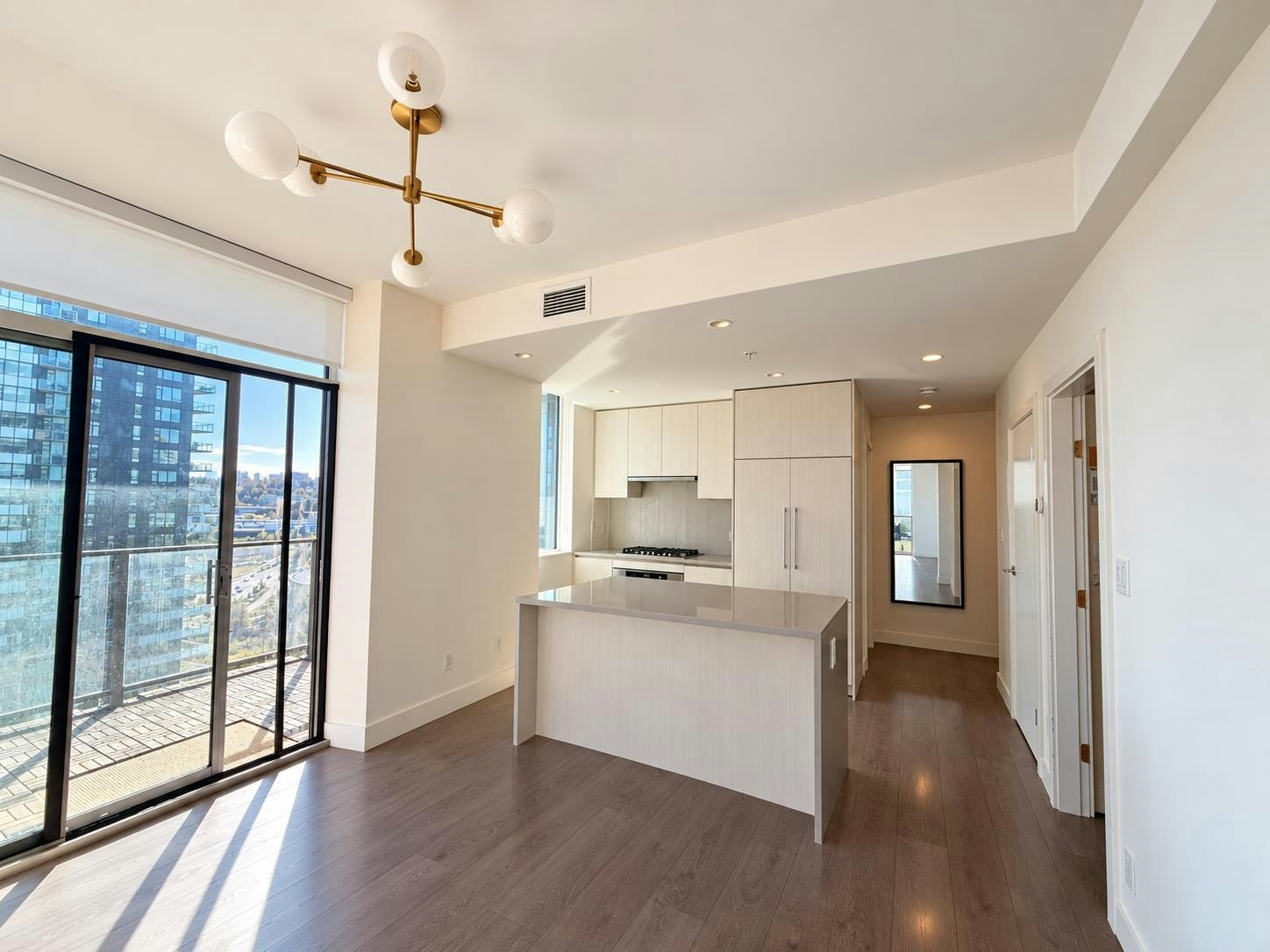 1103-4465 Juneau Street, Burnaby, BC, V5C 0L8