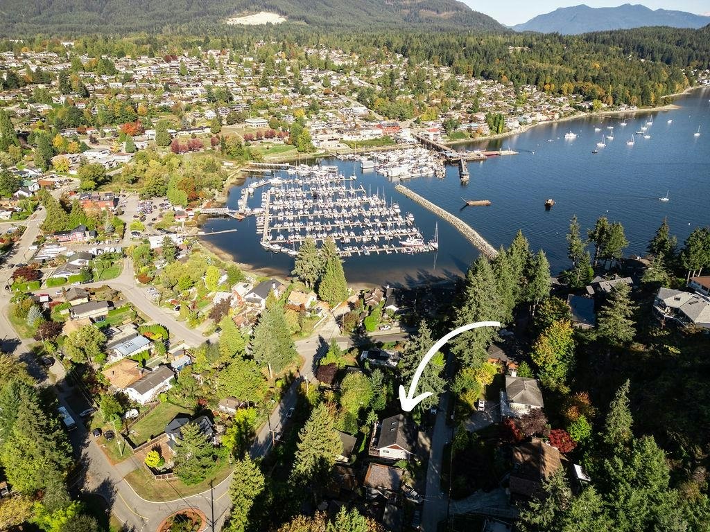 354 Headlands Road, Gibsons, BC, V0N 1V8 - 17
