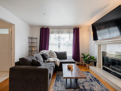 1407 E 12th Avenue - 4