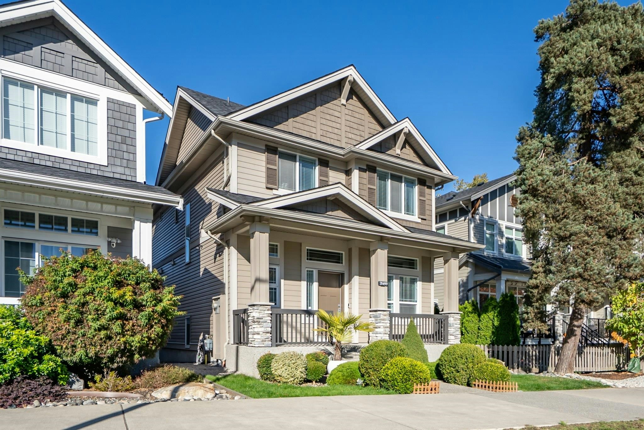 20499 82 Avenue, Langley, BC, V2Y 0S3