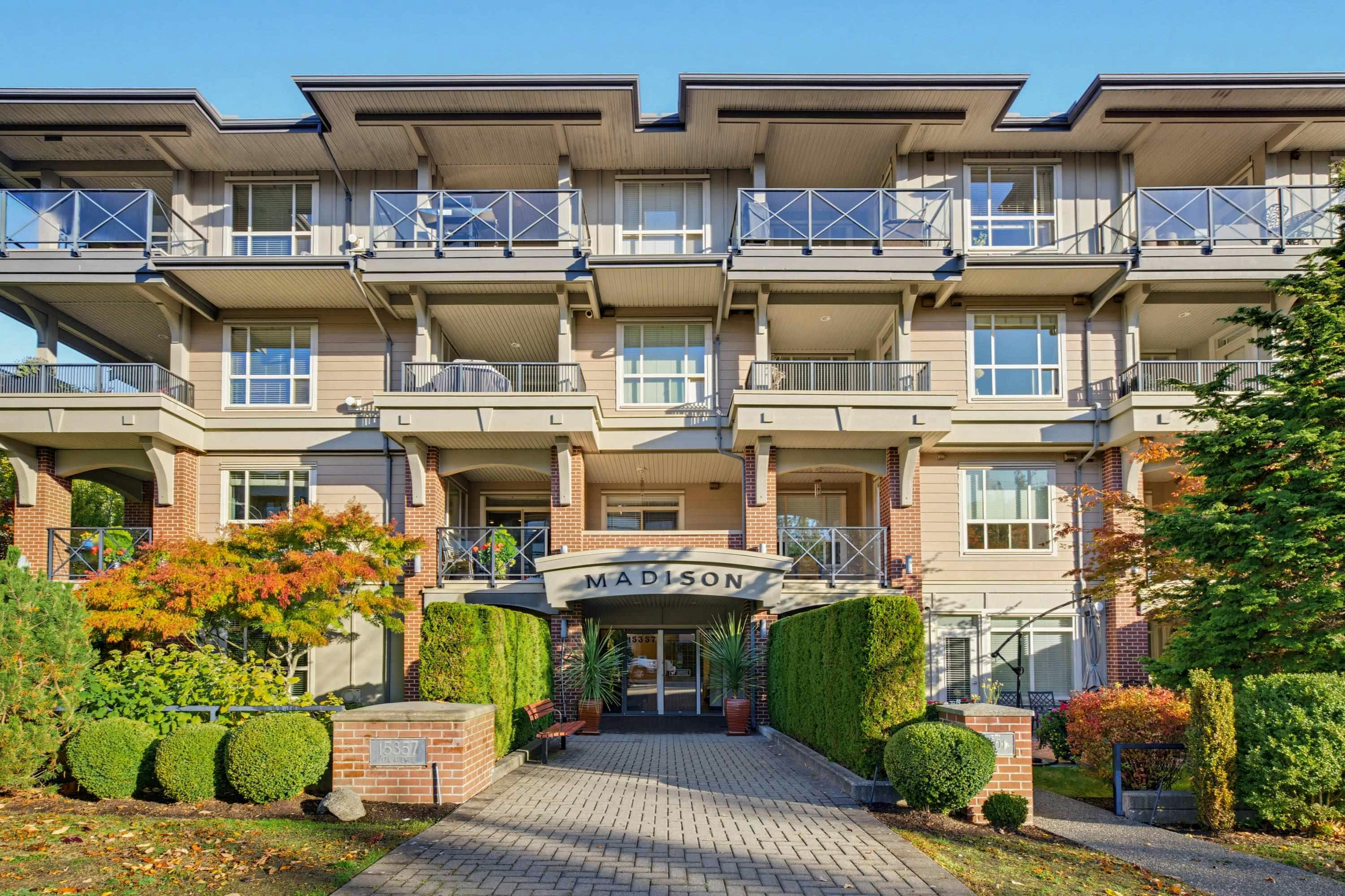 202-15357 17a Avenue, Surrey, BC, A9A 9A9