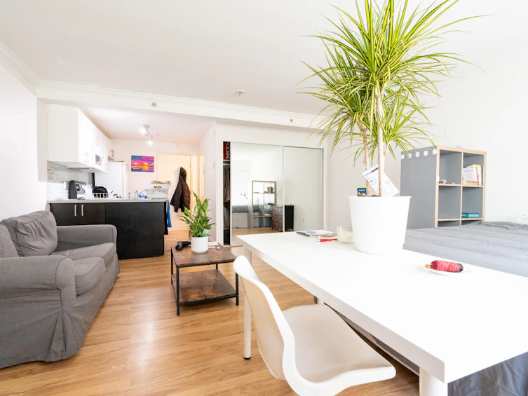 104-1940 Barclay Street, Vancouver, BC, V6G 1L3