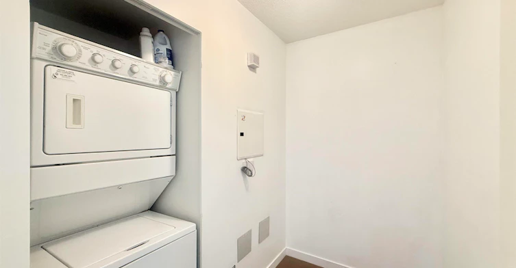 2501-939 Expo Boulevard, Vancouver, BC, V6Z 3G7 - 8