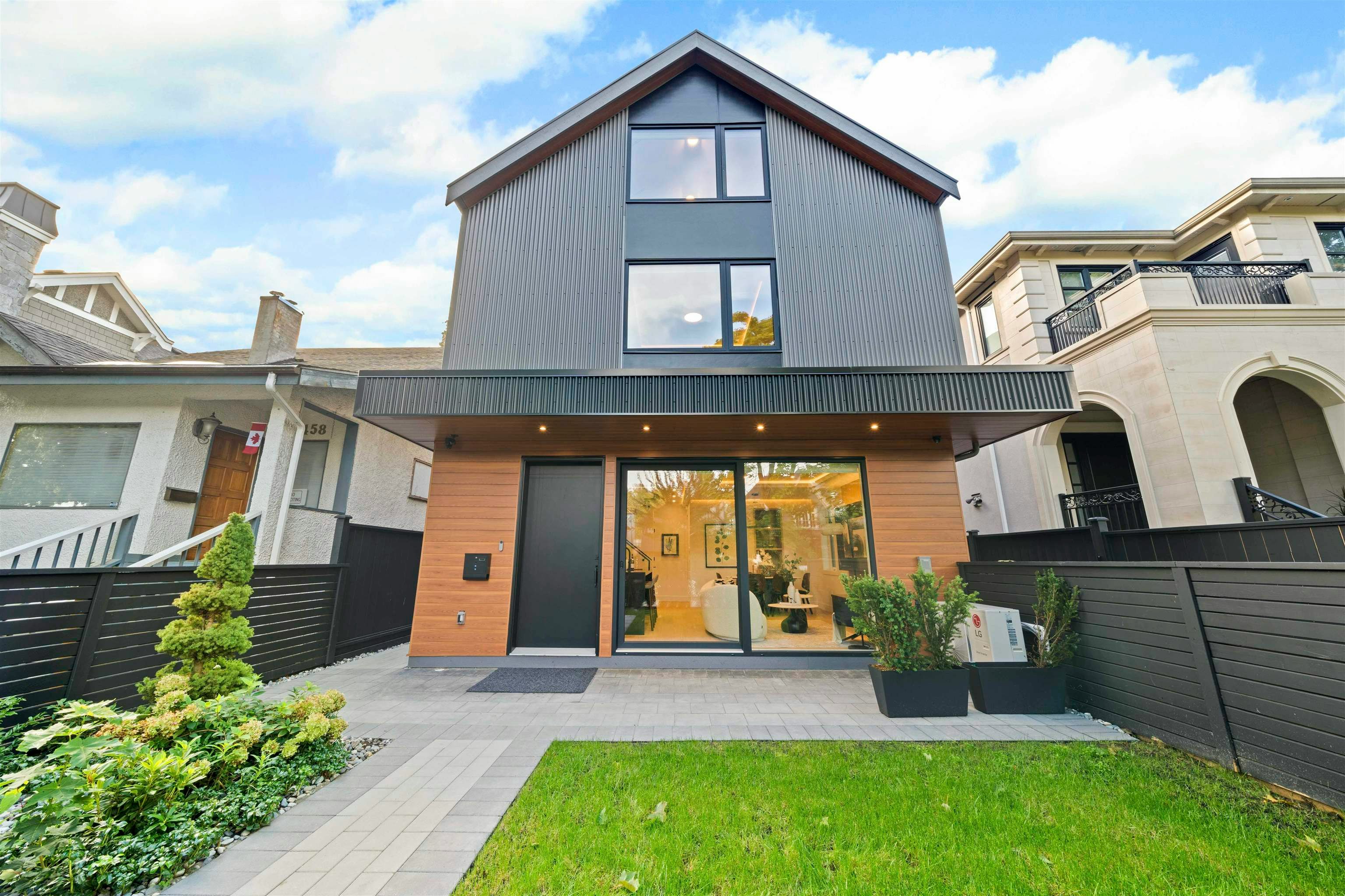 1-3466 W 22nd Avenue, Vancouver, BC, V6S 1J2