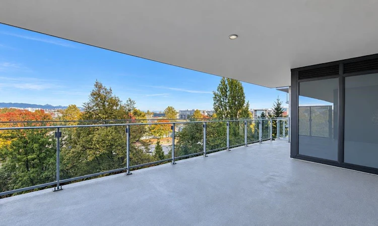 506-6833 Pearson Way