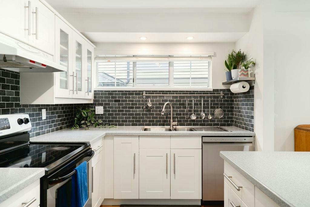 795 Noons Creek Drive - 2