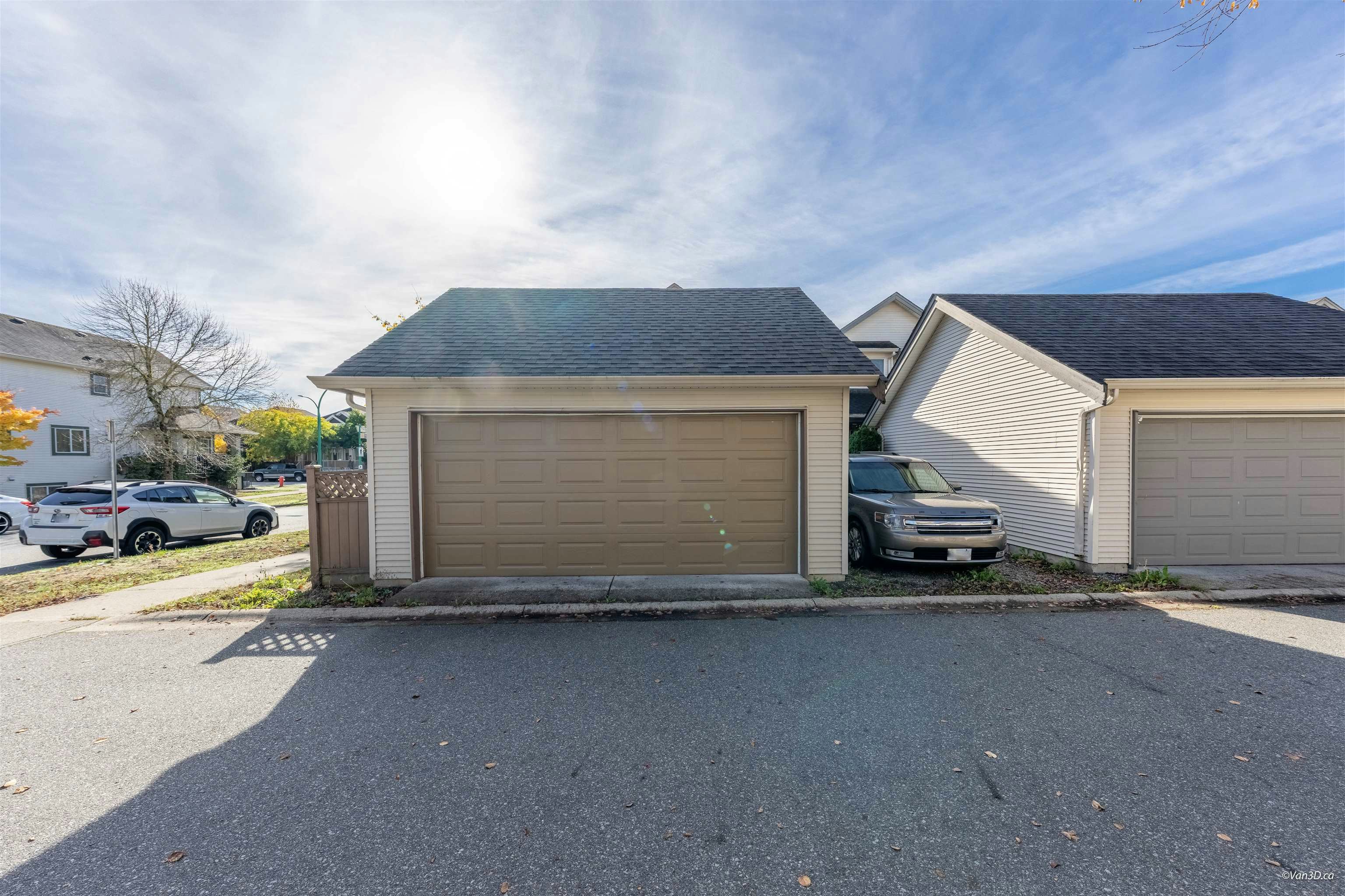19099 68 Avenue, Surrey, BC, V4N 5P3 - 38