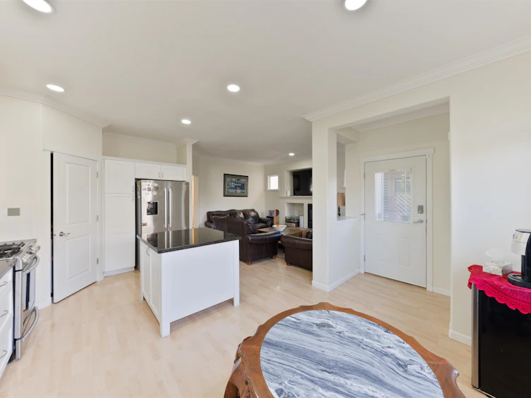 19099 68 Avenue, Surrey, BC, V4N 5P3 - 10