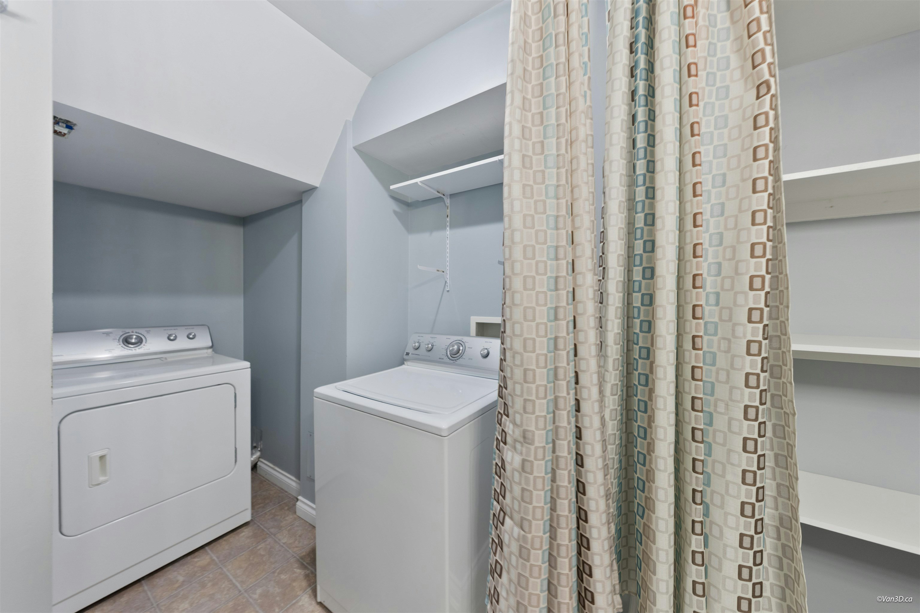 19099 68 Avenue, Surrey, BC, V4N 5P3 - 32