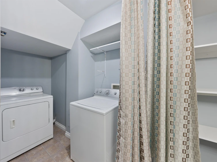 19099 68 Avenue, Surrey, BC, V4N 5P3 - 32