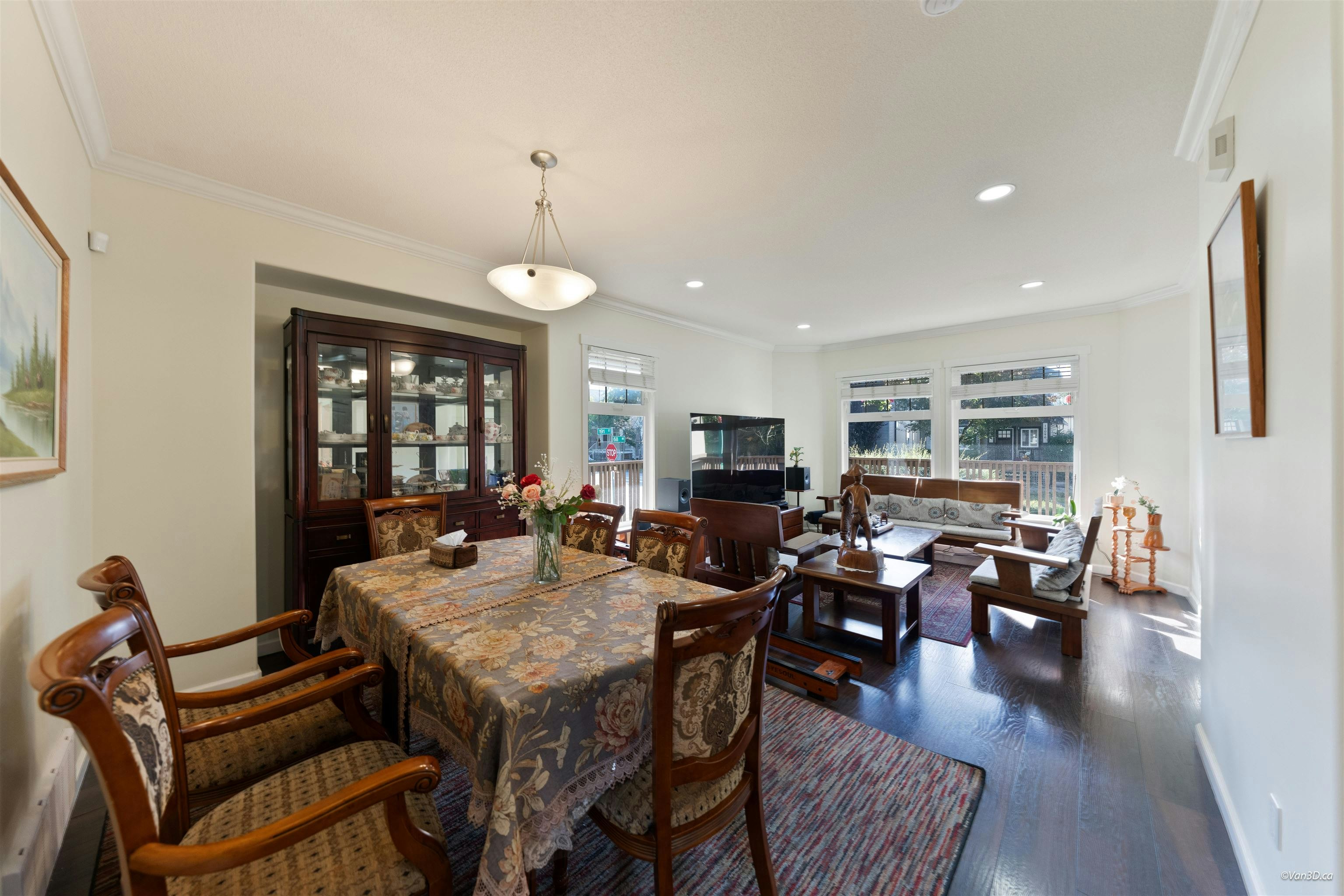 19099 68 Avenue - 5