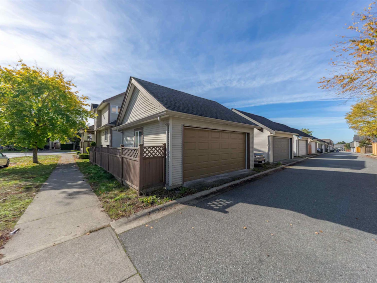 19099 68 Avenue, Surrey, BC, V4N 5P3 - 39