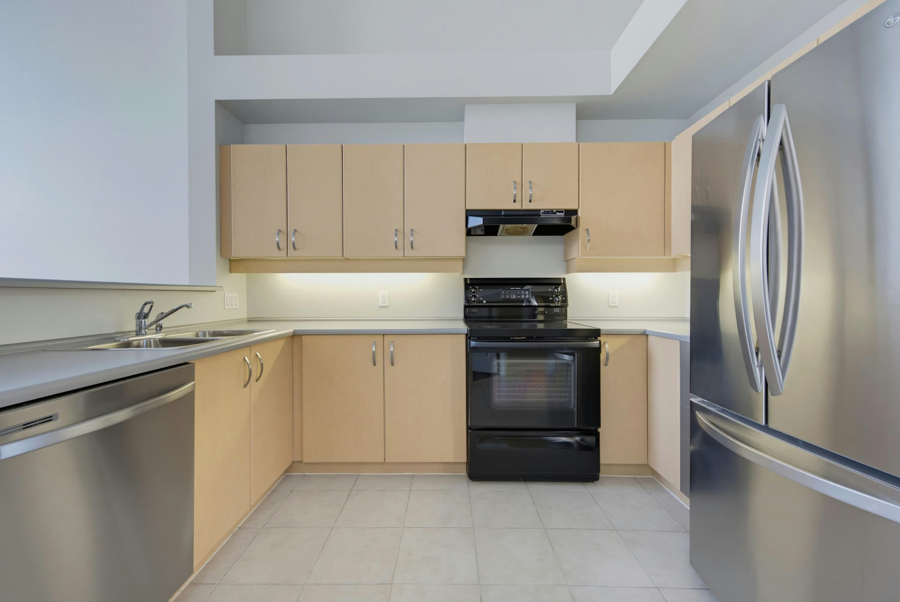 423-10866 City Parkway - 5