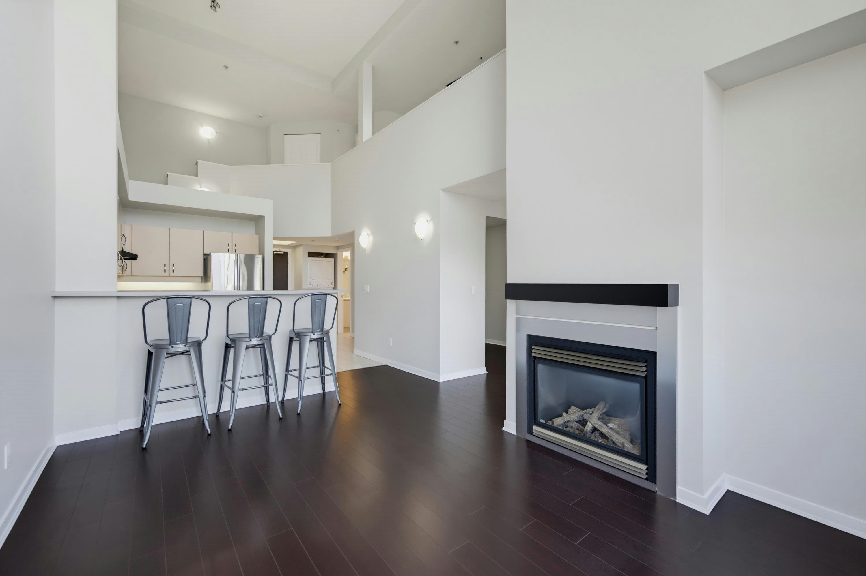423-10866 City Parkway, Surrey, BC, V3T 5W9 - 11