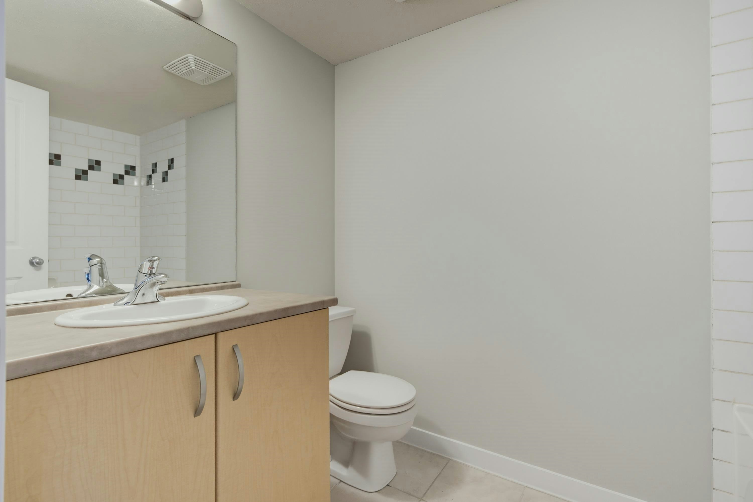 423-10866 City Parkway, Surrey, BC, V3T 5W9 - 19