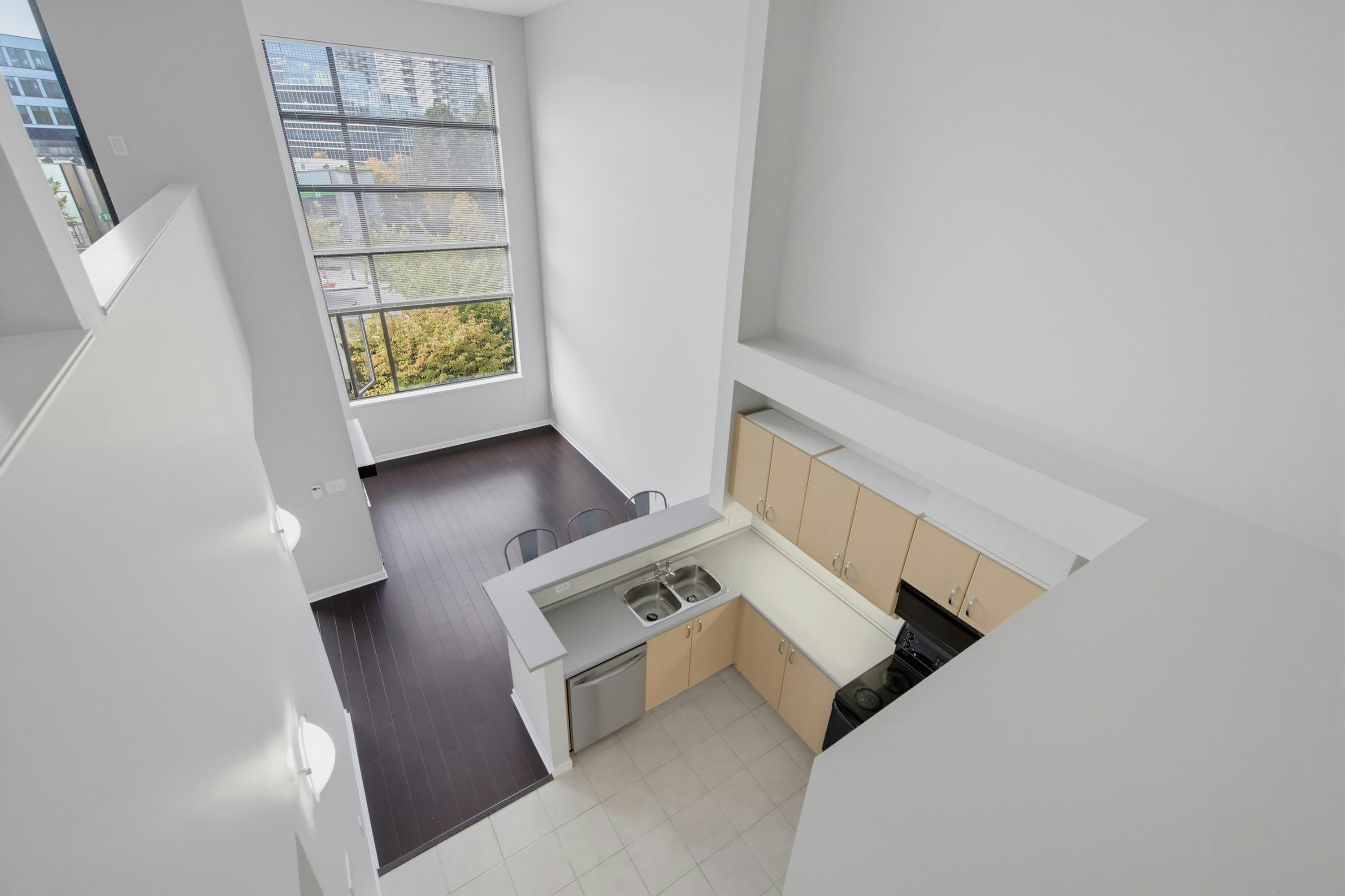 423-10866 City Parkway, Surrey, BC, V3T 5W9 - 23