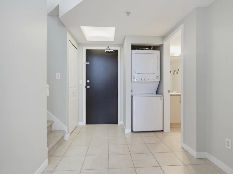 423-10866 City Parkway, Surrey, BC, V3T 5W9 - 20