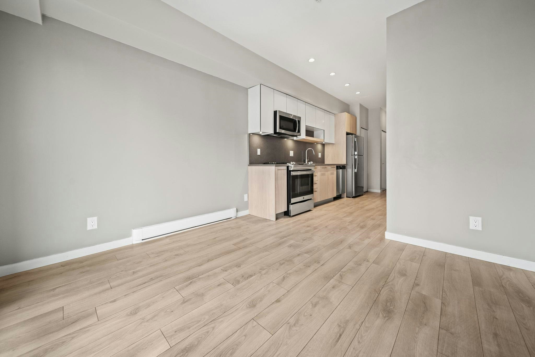 303-13768 108 Avenue, Surrey, BC, V3T 0L9 - 14